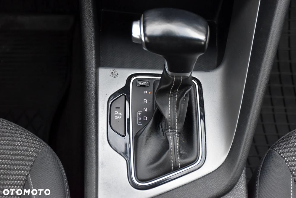Kia Niro 1.6 GDI Hybrid M - 25
