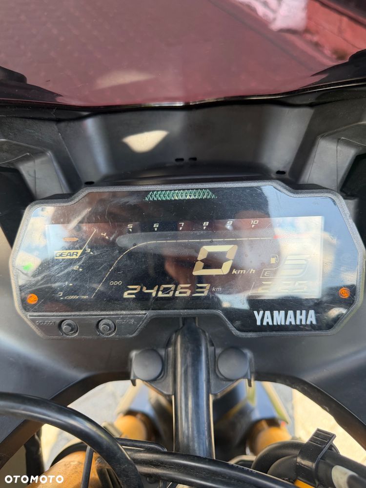 Yamaha YZF - 6