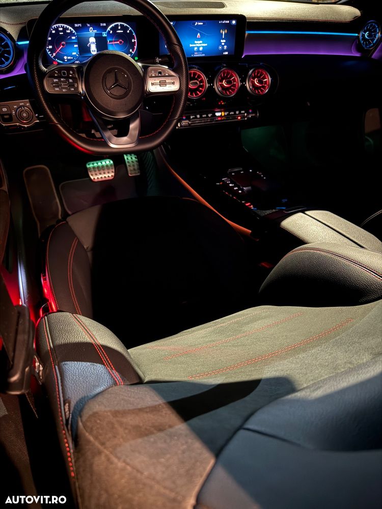 Mercedes-Benz CLA 180 7G-DCT AMG Line - 4