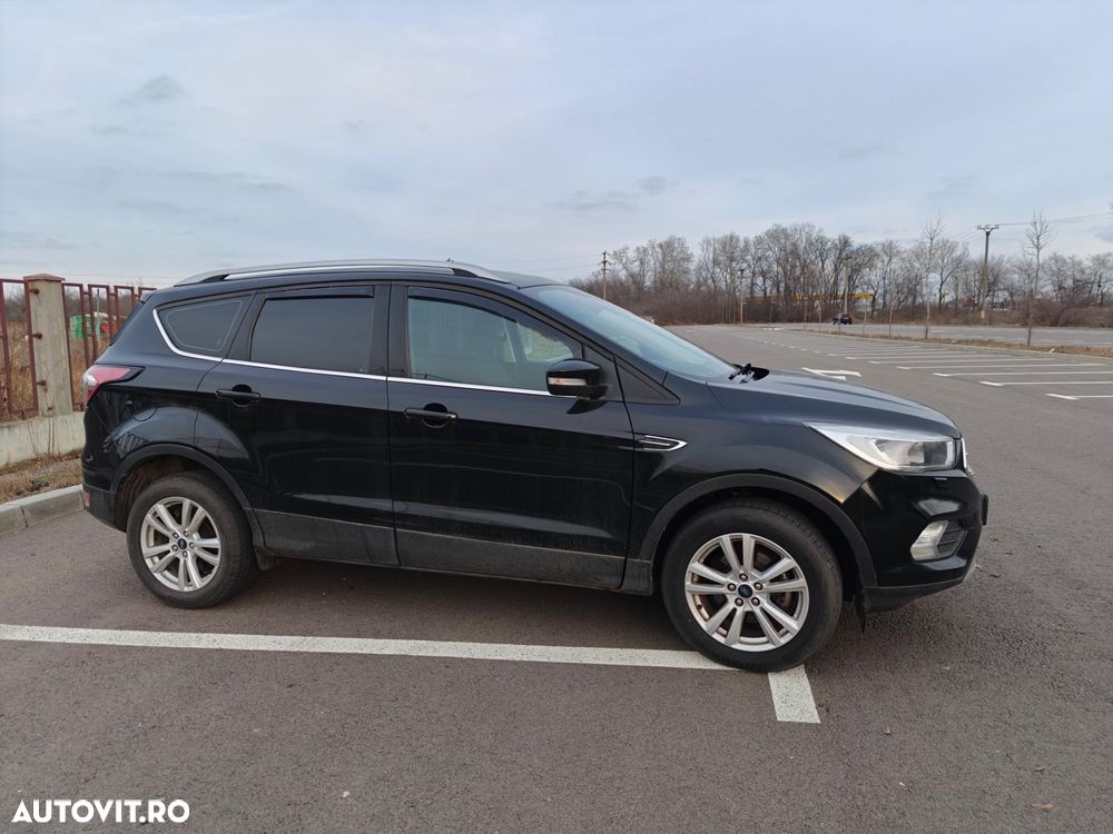 Ford Kuga 1.5 EcoBoost 2WD Trend - 2