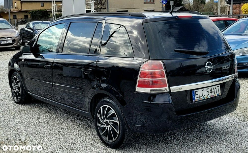 Opel Zafira 1.9 CDTI Essentia - 27