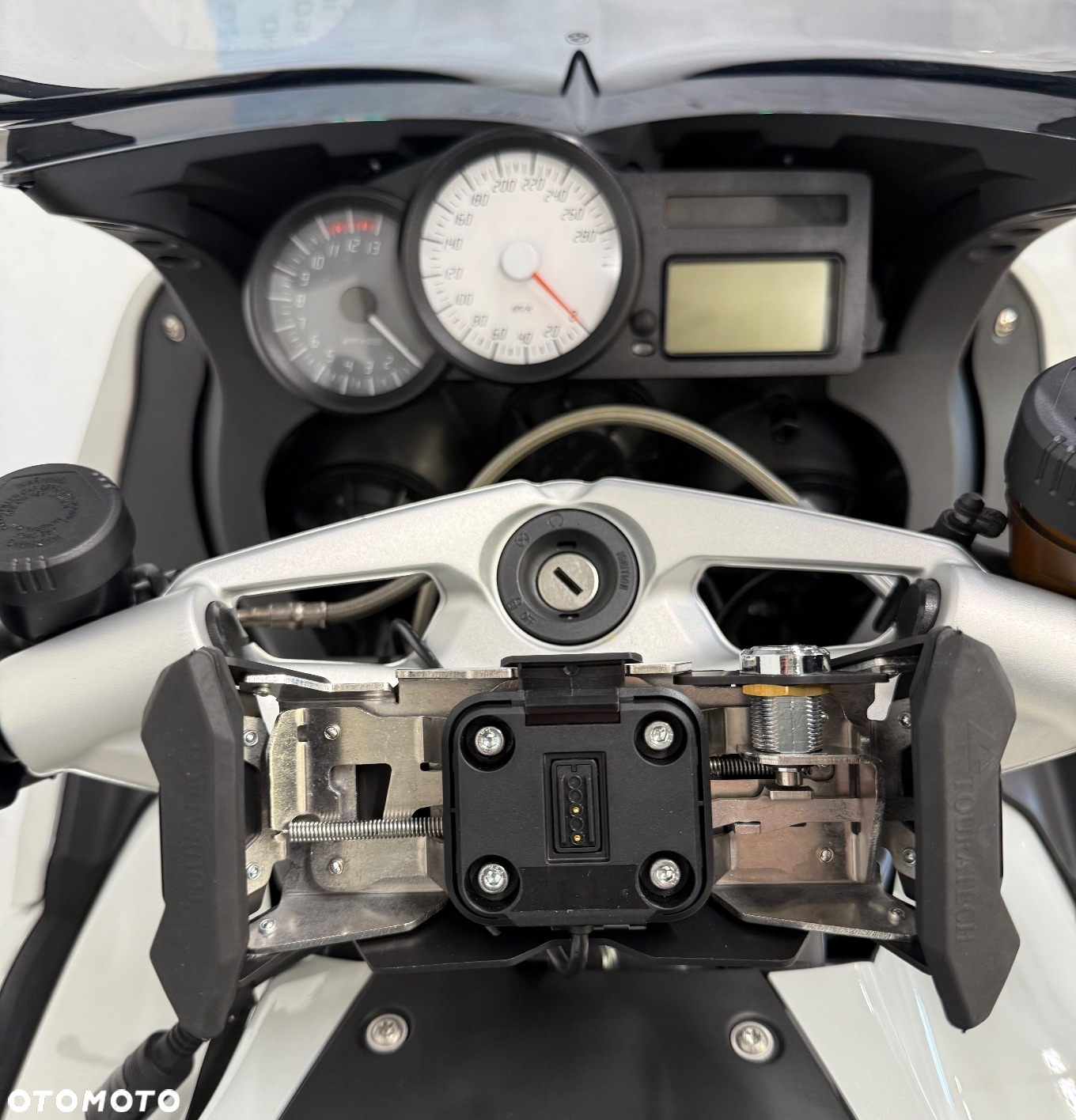 BMW K - 8