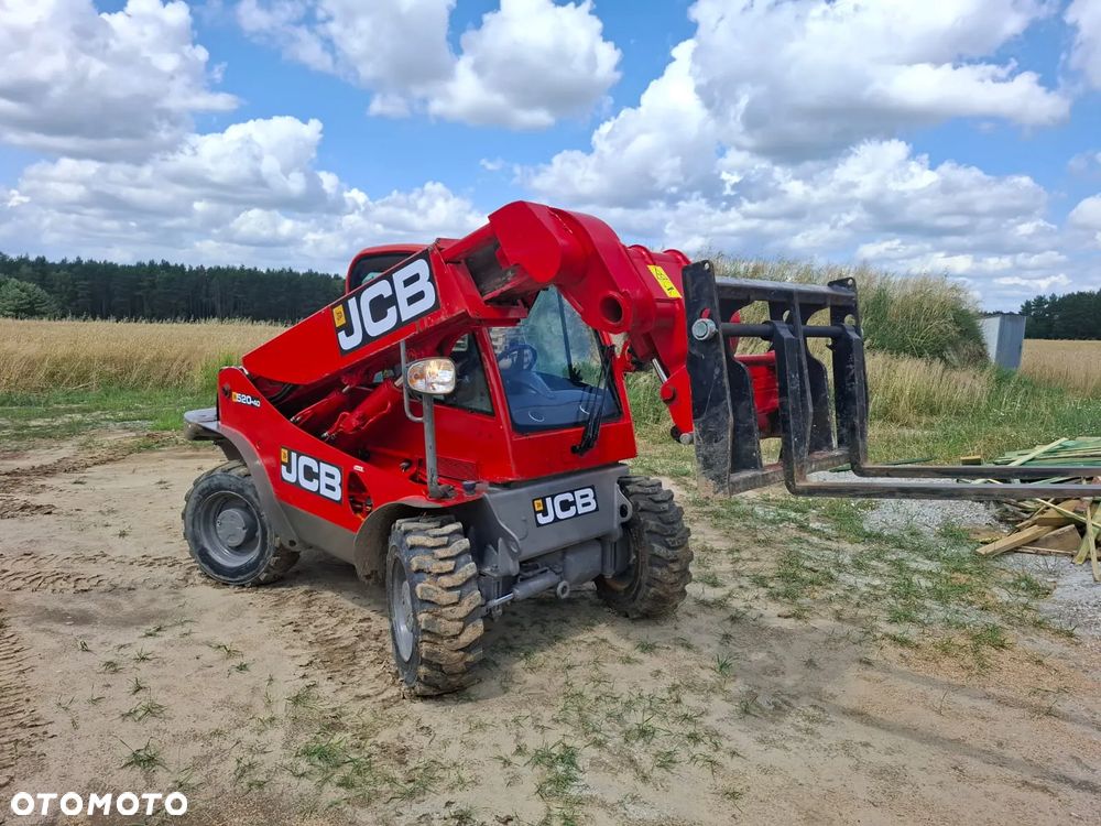 JCB 520-40 - 1