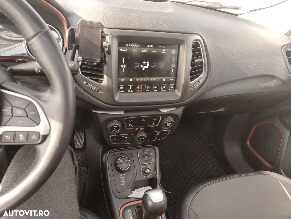 Jeep Compass 2.0 M-Jet 4x4 AT9 Low Trailhawk - 2