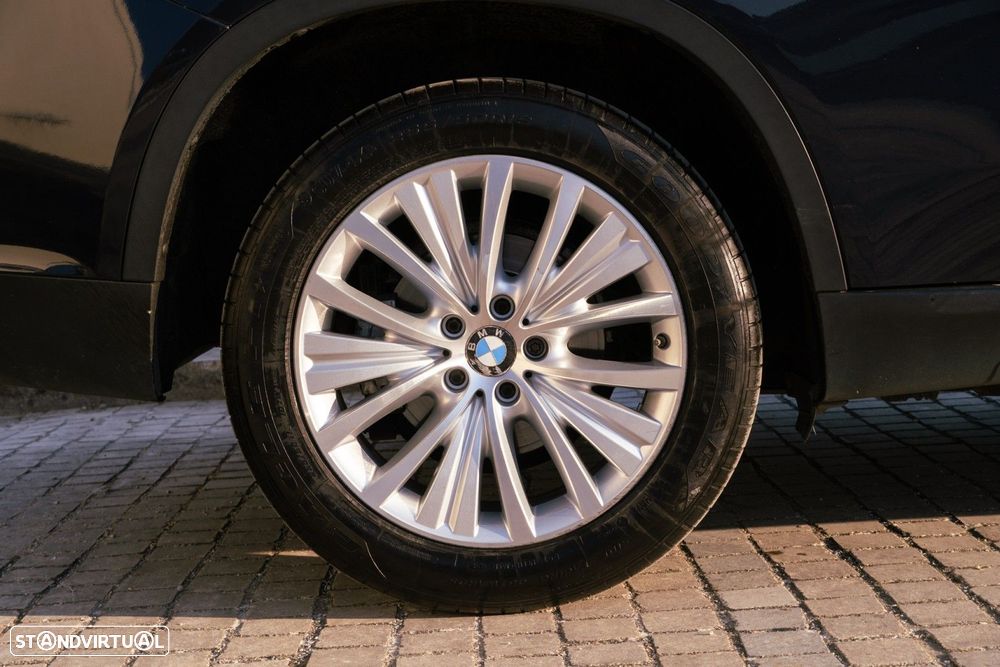 BMW X5 25 d sDrive Comfort 7L - 52