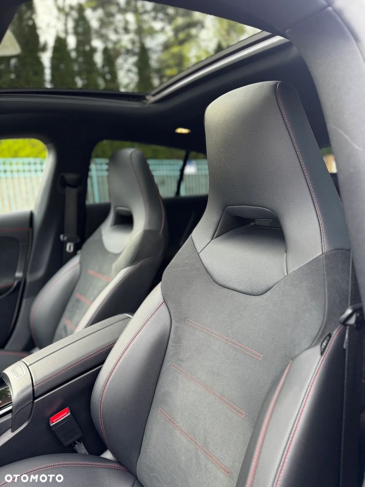 Mercedes-Benz CLA 200 d 4-Matic AMG Line 8G-DCT - 17