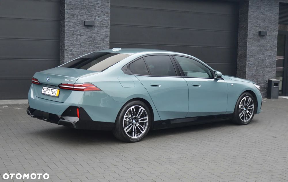 BMW Seria 5 530e - 7