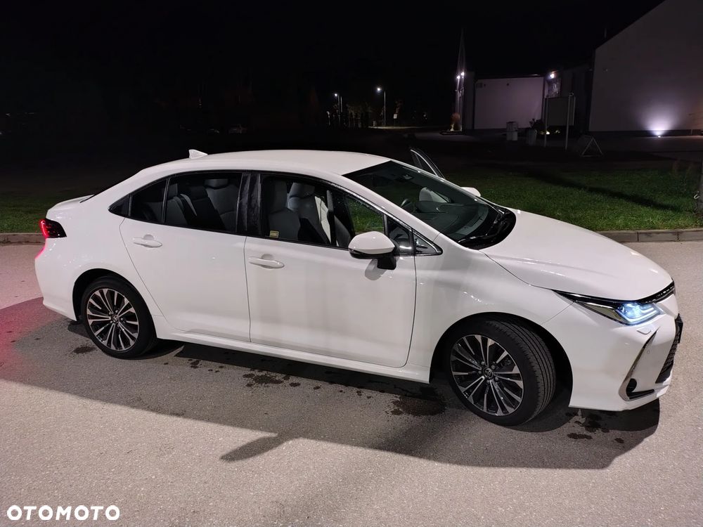 Toyota Corolla 1.8 Hybrid Style - 11