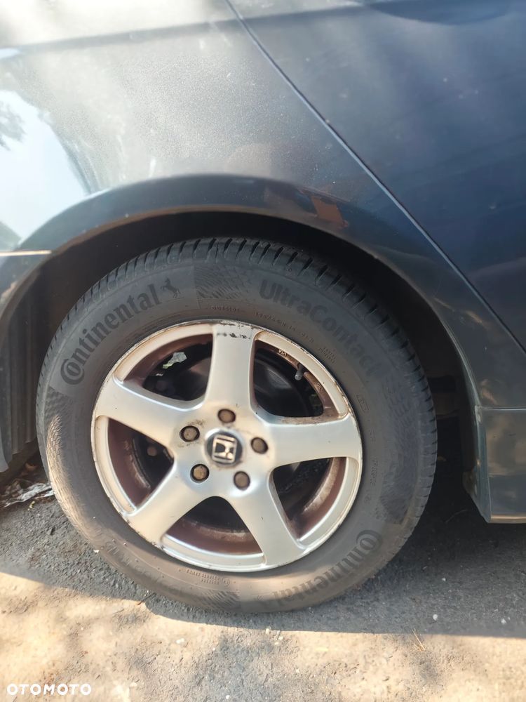 Honda Accord 2.0 Comfort - 24