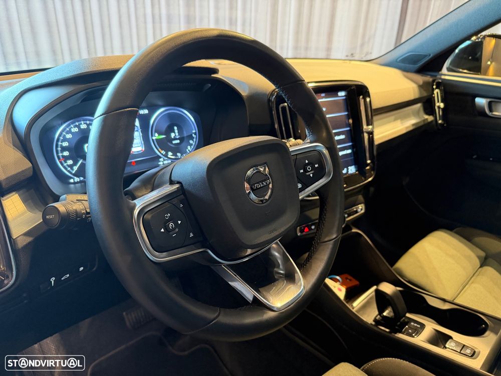 Volvo XC 40 T4 Recharge DKG Ultimate Bright - 18
