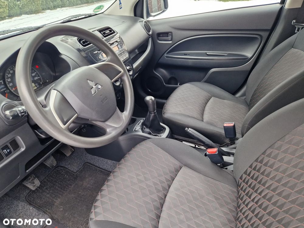 Mitsubishi Space Star - 13