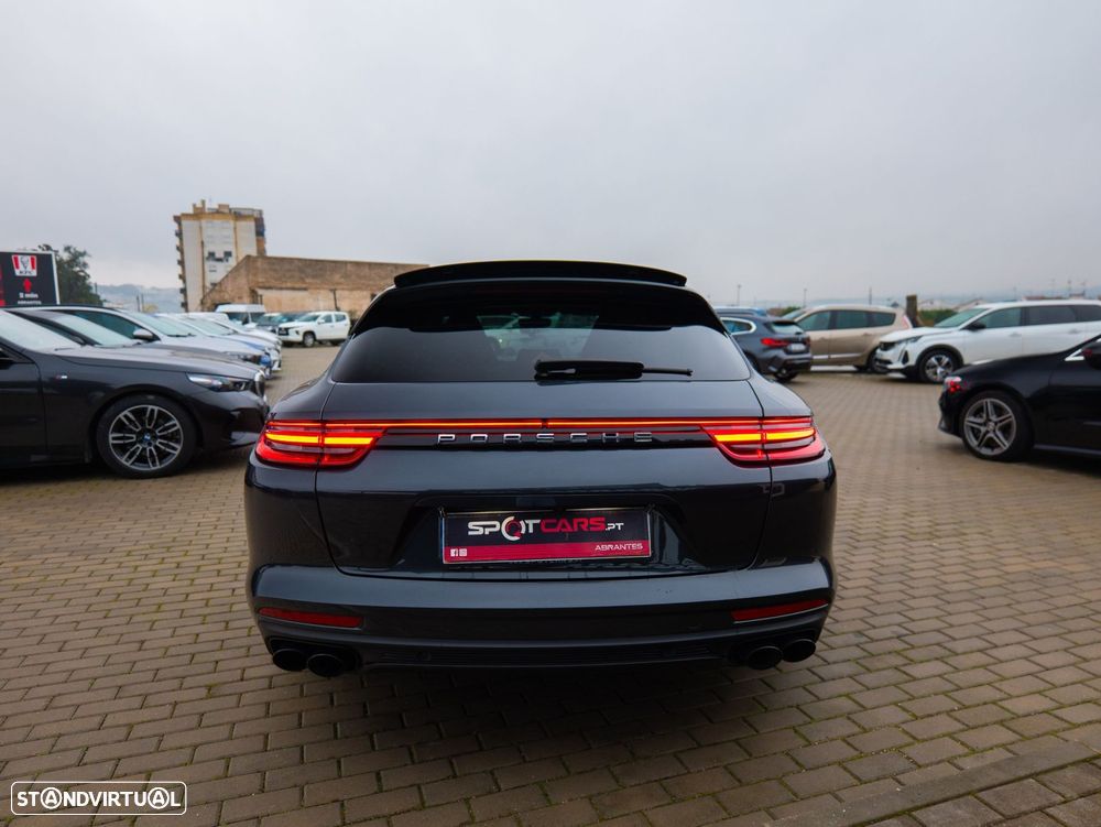 Porsche Panamera Sport Turismo 4 E-Hybrid - 8
