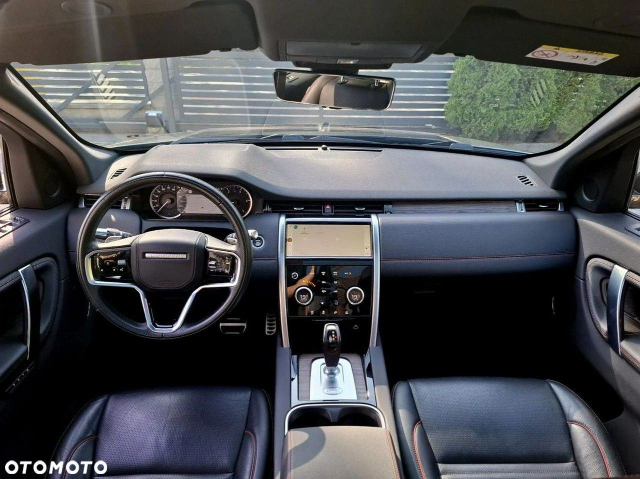 Land Rover Discovery Sport D200 Dynamic HSE - 30