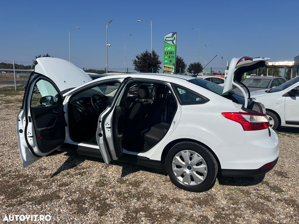 Ford Focus 1.6 TDCi DPF Trend - 4