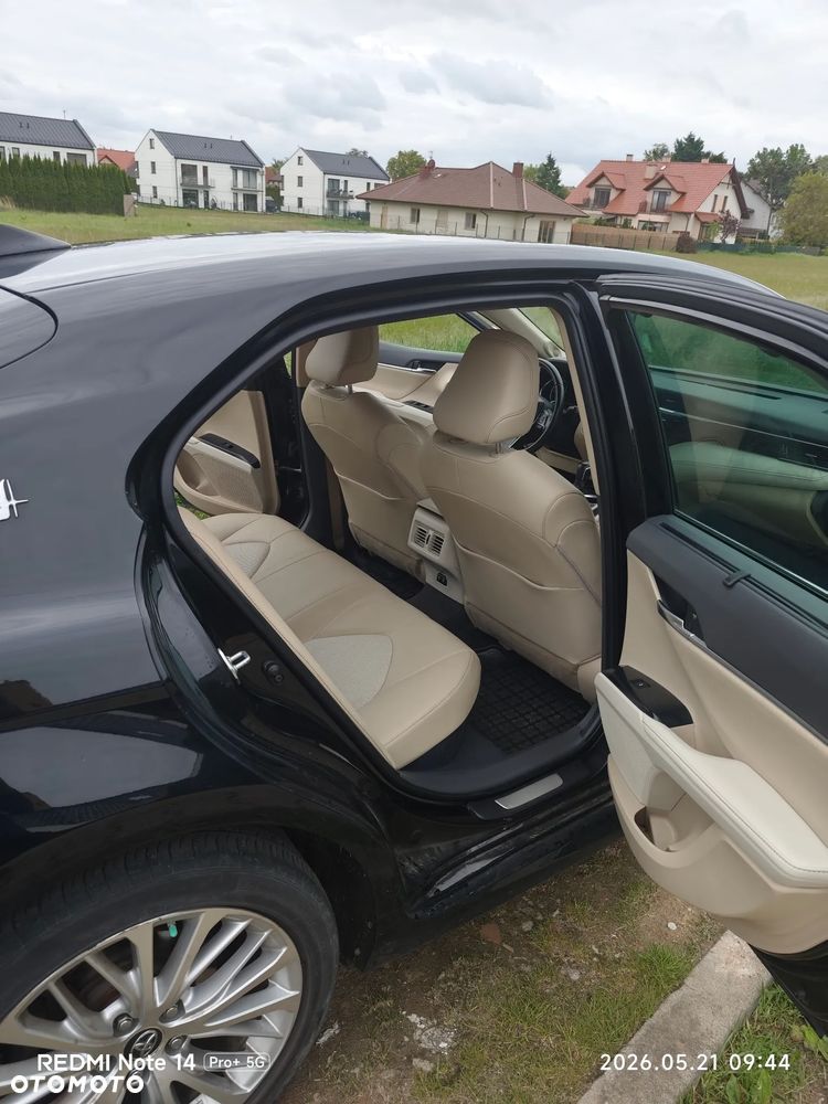 Toyota Camry 2.5 Hybrid Executive CVT - 13