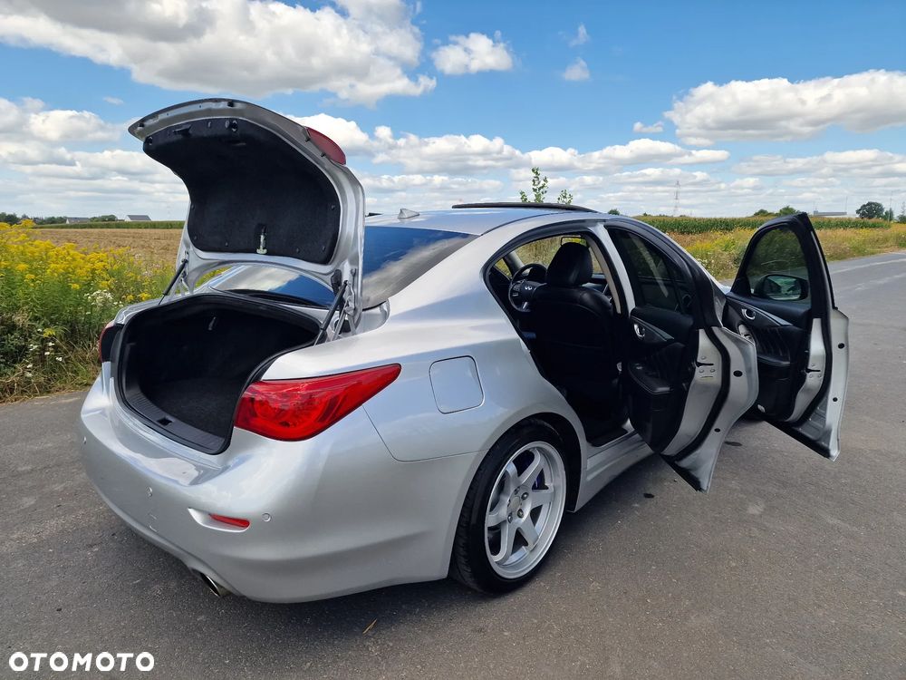 Infiniti Q50 - 32