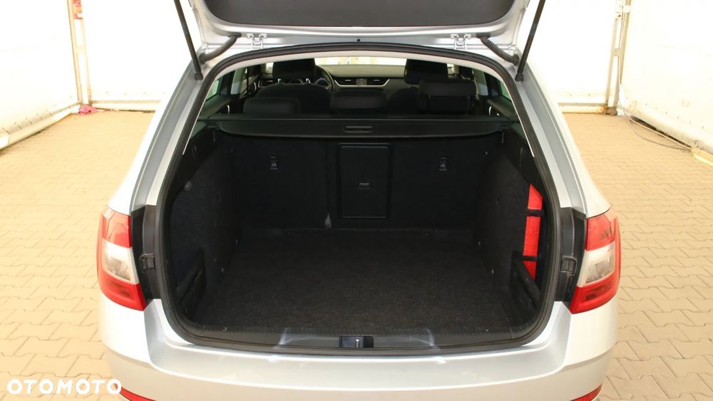 Skoda Octavia 1.5 TSI GPF ACT Style DSG - 9