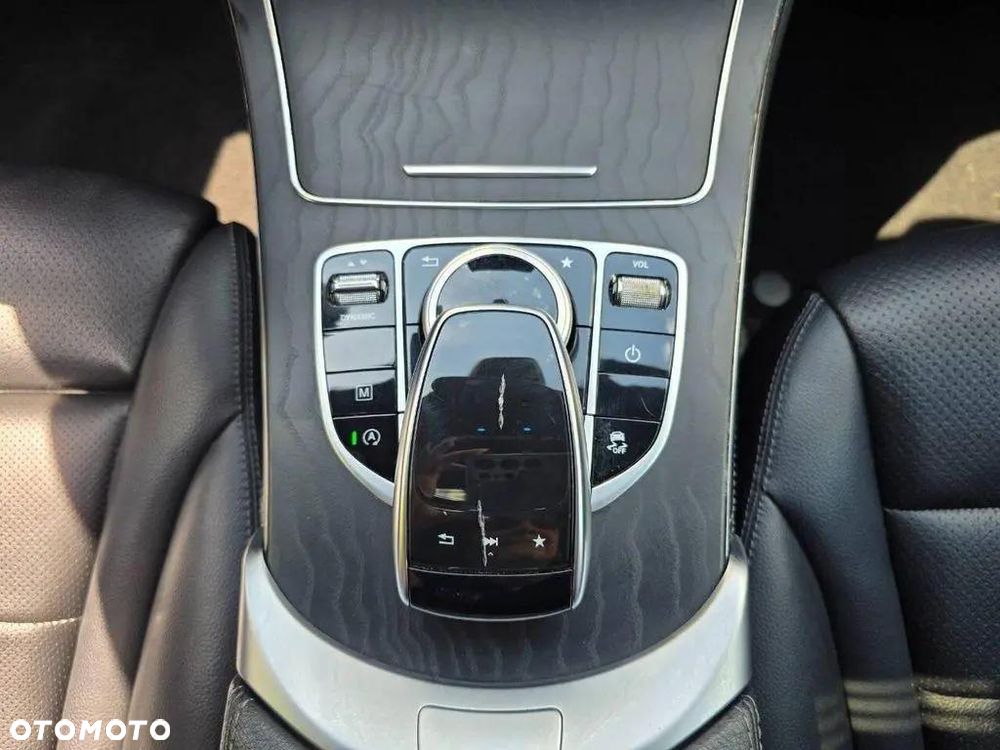 Mercedes-Benz GLC - 19