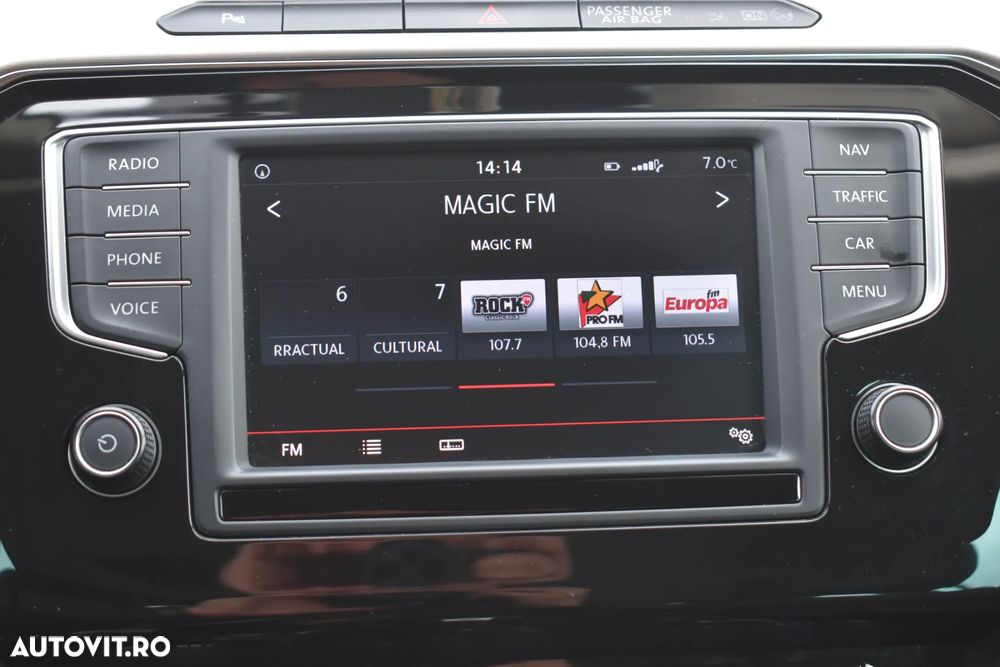 Volkswagen Passat 2.0 TDI DSG (BlueMotion Technology) Highline - 21