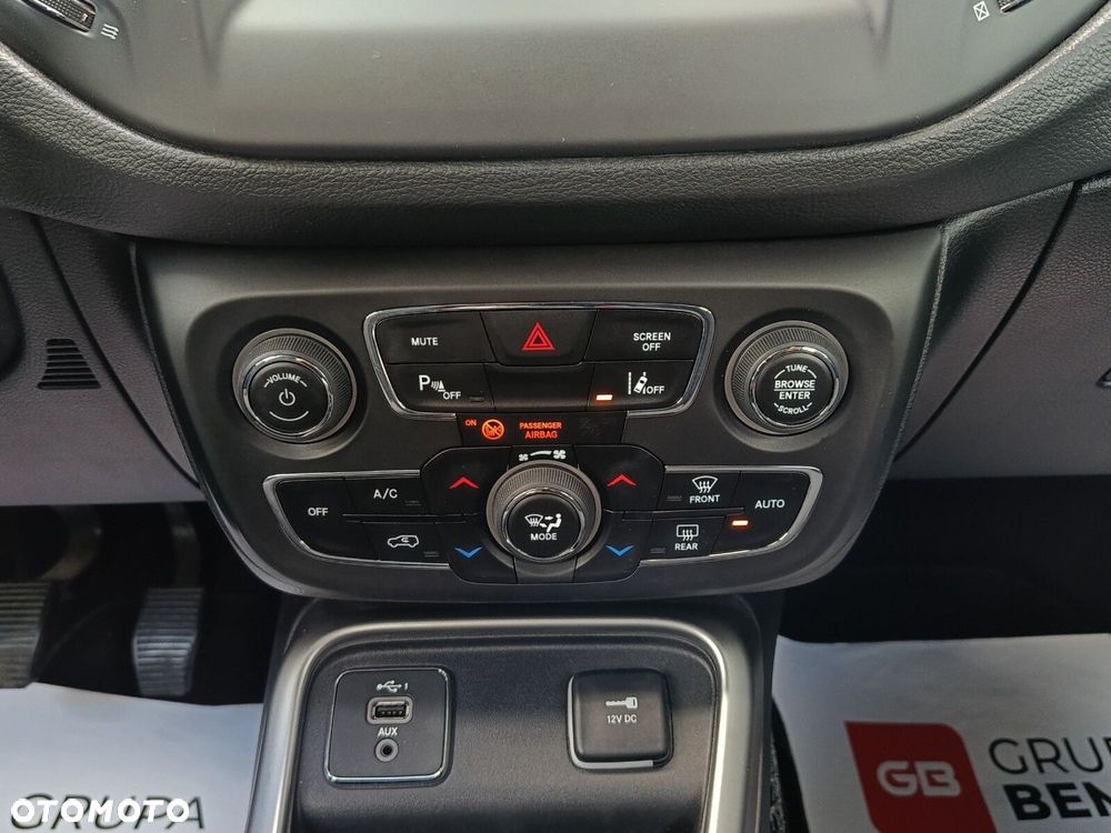 Jeep Compass - 21