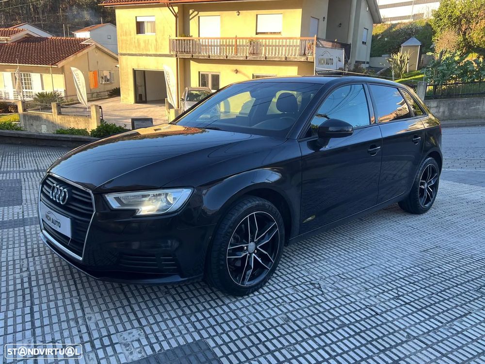 Audi A3 Sportback 1.6 TDI S tronic design - 3