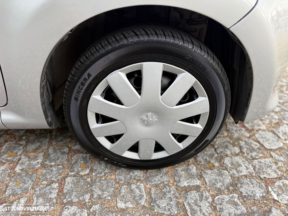 Peugeot 107 1.0 Active 2-Tronic - 6
