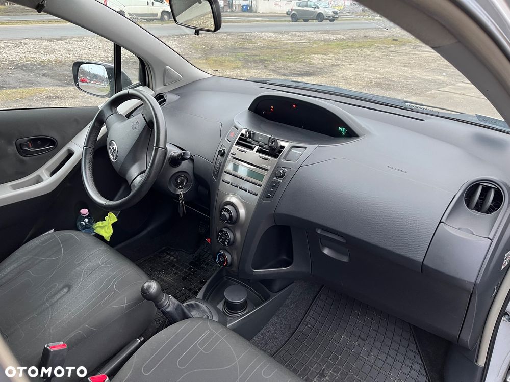 Toyota Yaris 1.0 Terra A/C - 7