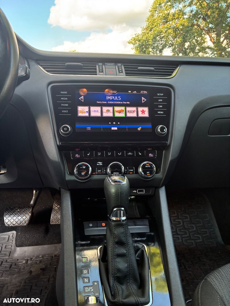 Skoda Octavia 1.6 TDI DSG Style - 8
