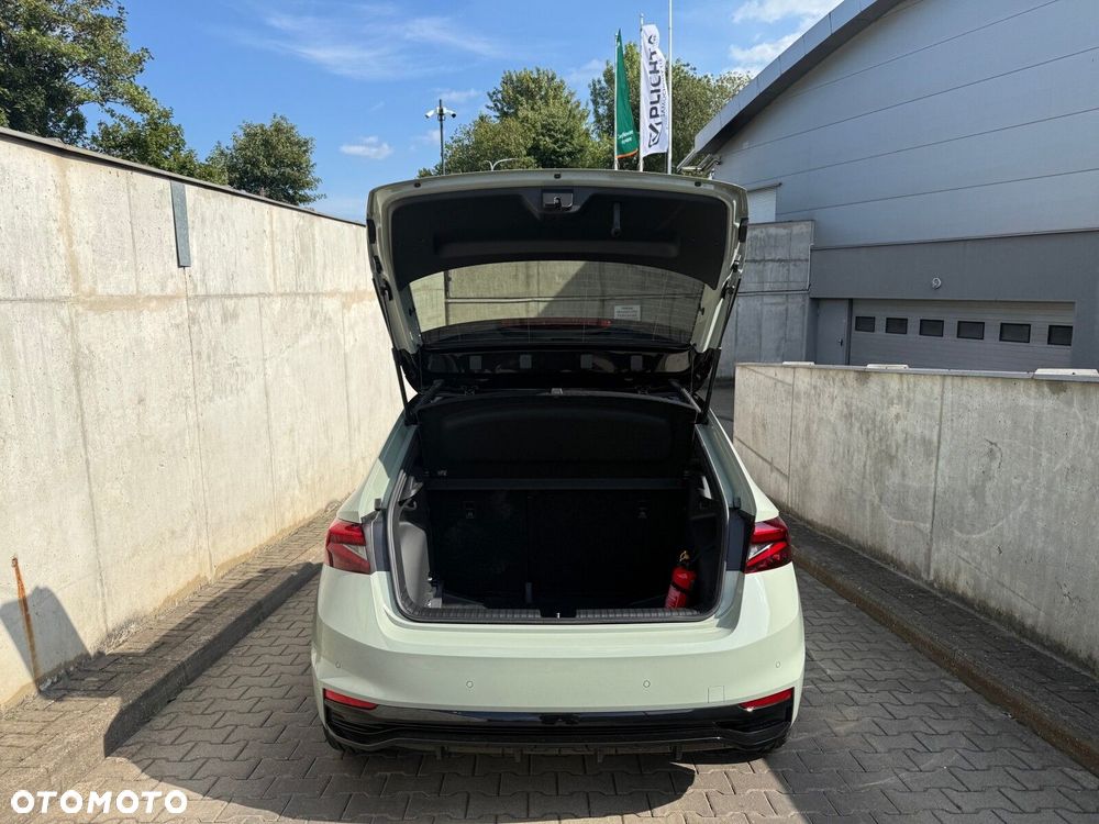 Skoda Fabia 1.0 TSI Monte Carlo - 9