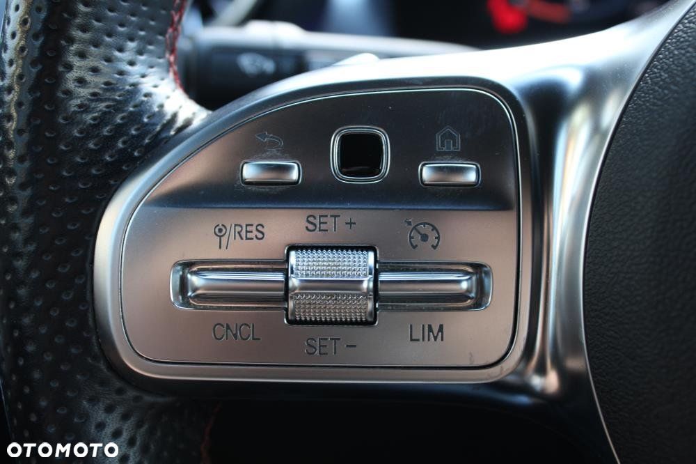 Mercedes-Benz CLA - 17
