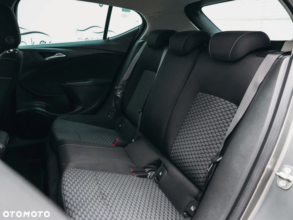 Opel Astra 1.6 D (CDTI) Innovation - 32