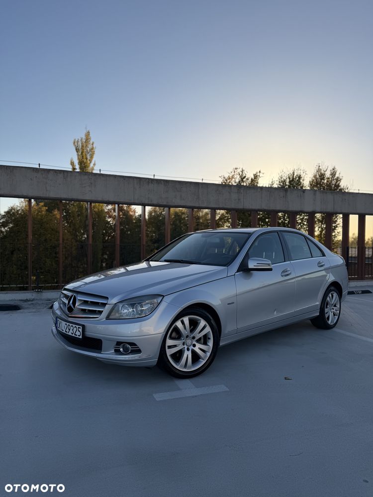 Mercedes-Benz C-Class 2010 photo 3