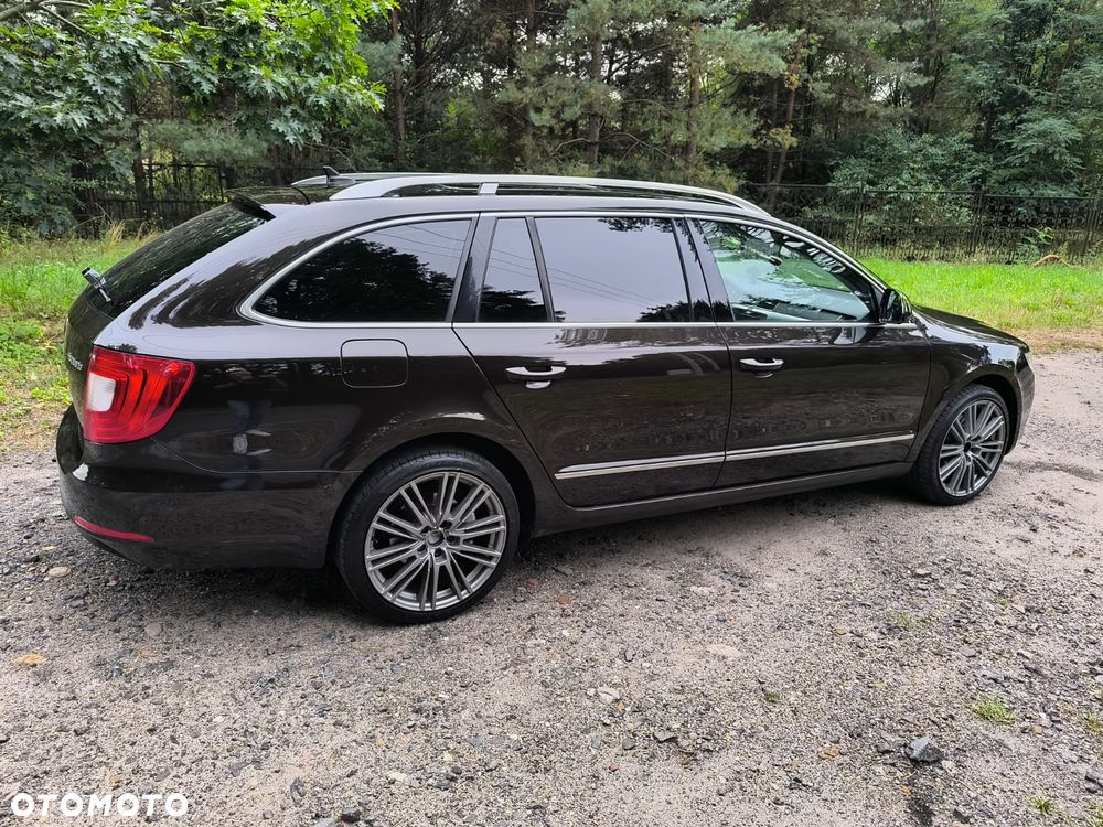 Skoda Superb 2.0 TDI Ambition DSG - 4