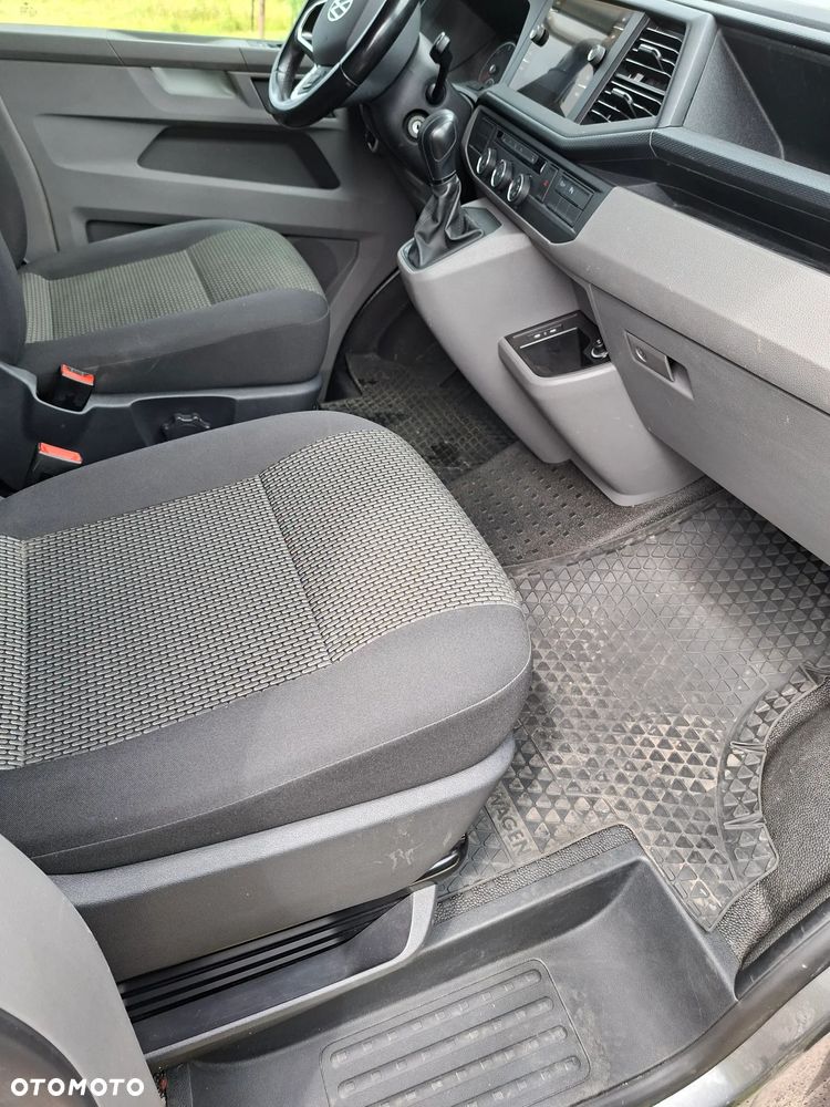 Volkswagen Transporter T6 - 6