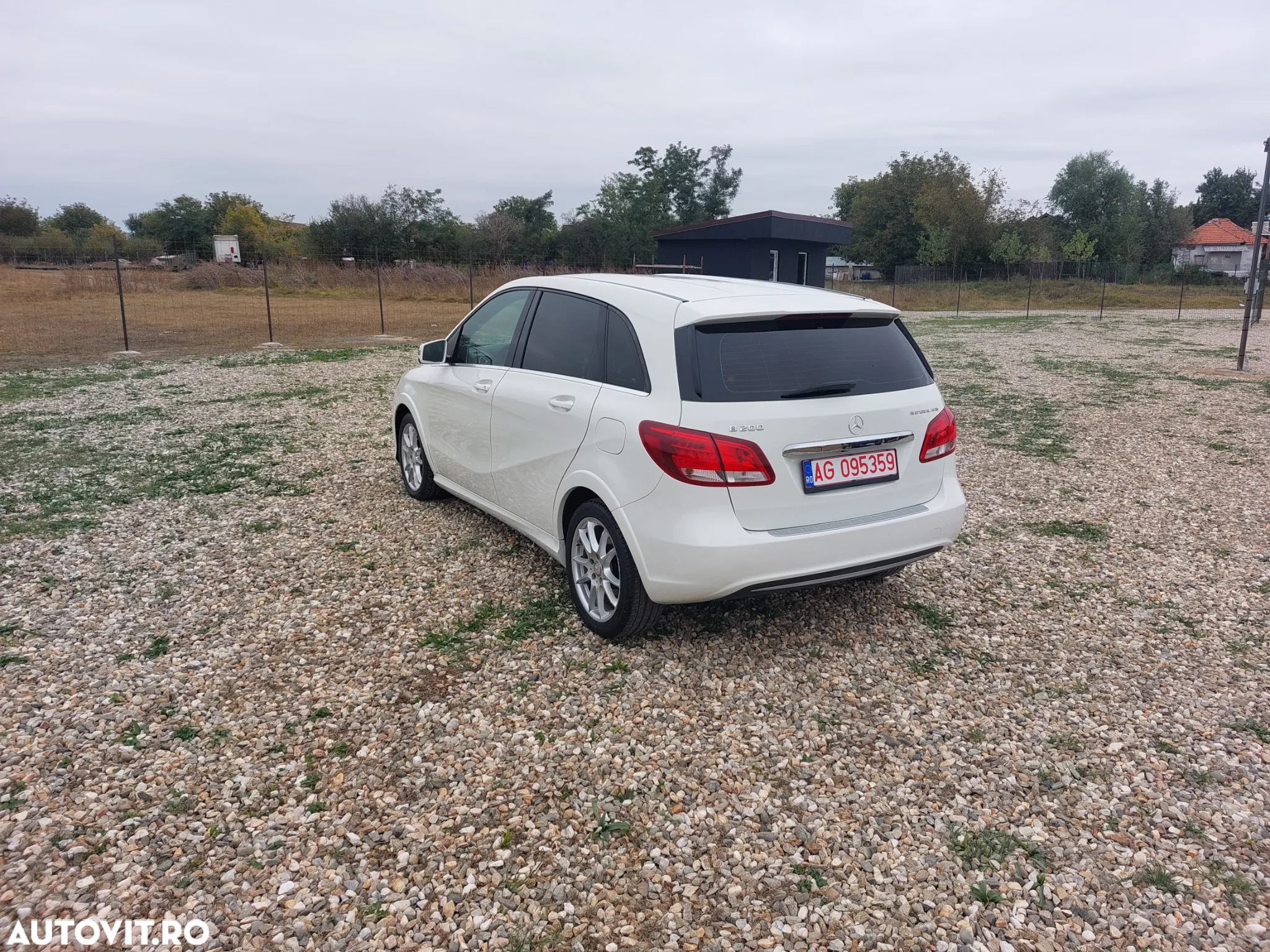 Mercedes-Benz B 200 (Natural Gas Drive) c Style - 4