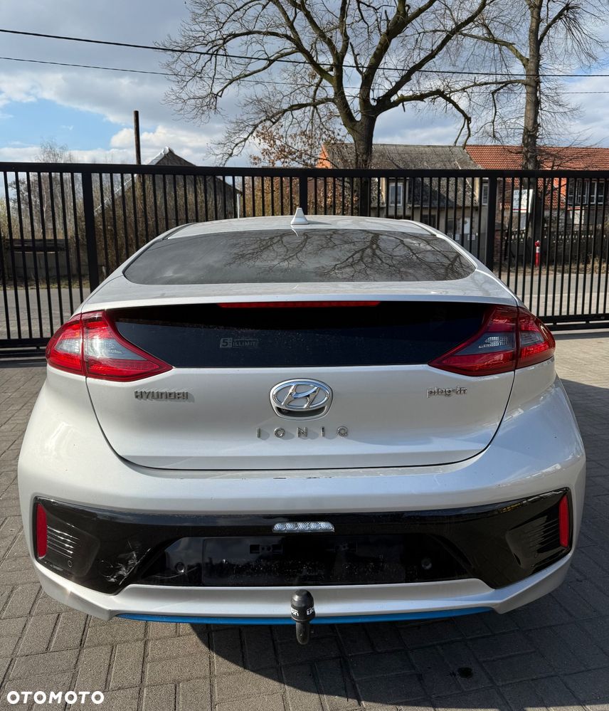 Hyundai IONIQ 1.6 GDI - 9