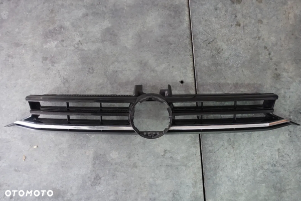 ATRAPA GRILL VW TOURAN II 5TA 15-