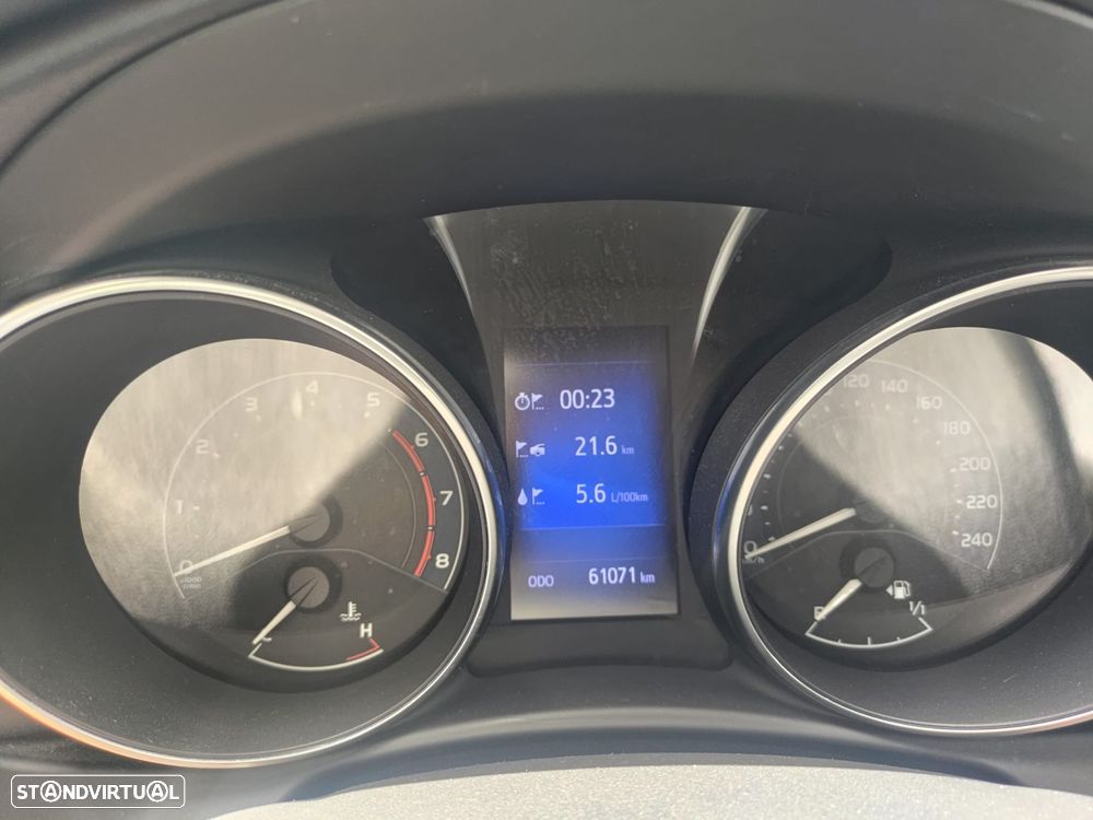 Toyota Auris 1.2T Comfort+Pack Techno+P.Sport — fotografia 17