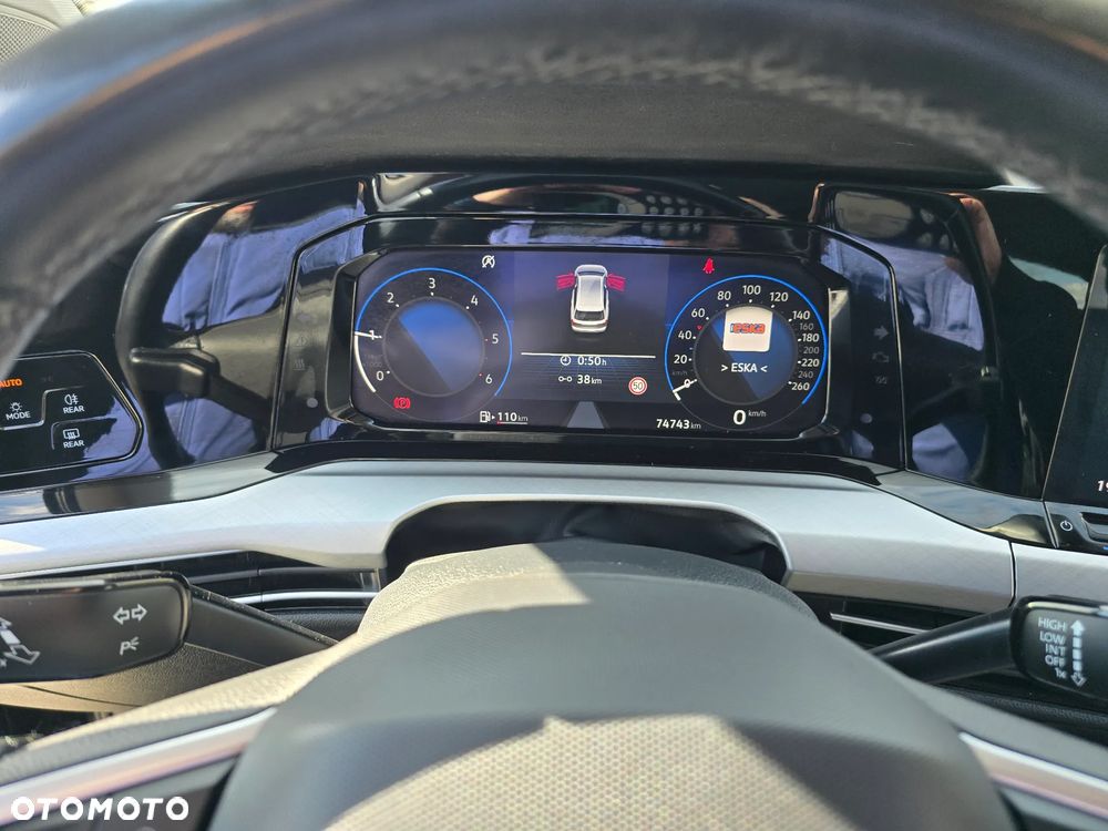 Volkswagen Golf - 24