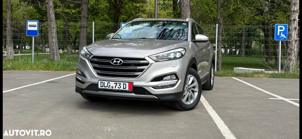 Hyundai Tucson 2.0 CRDI 4WD Automatik Advantage - 1