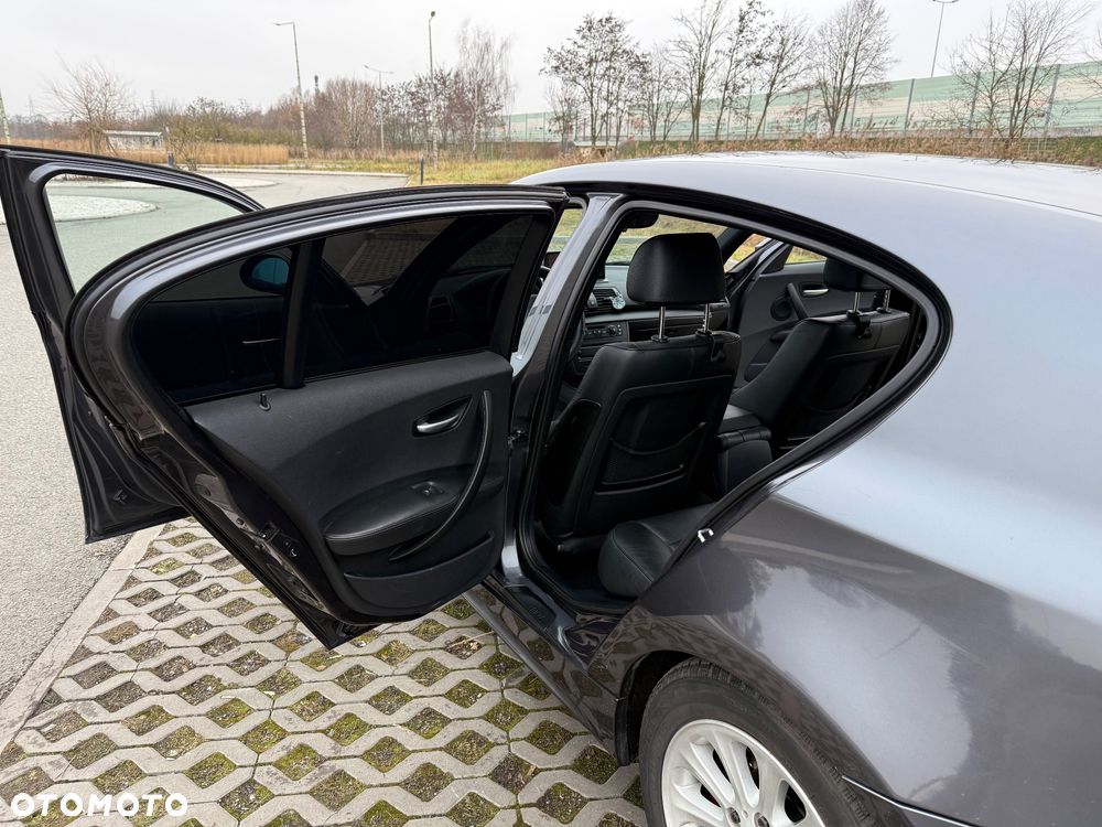 BMW Seria 1 120d - 26