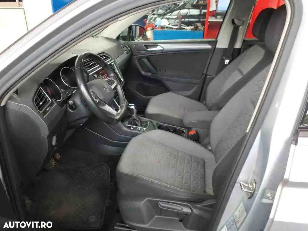 Volkswagen Tiguan 2.0 TDI DSG Life - 8