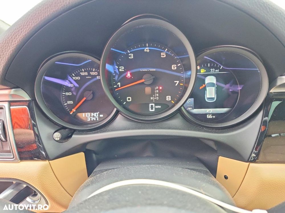 Porsche Macan - 9