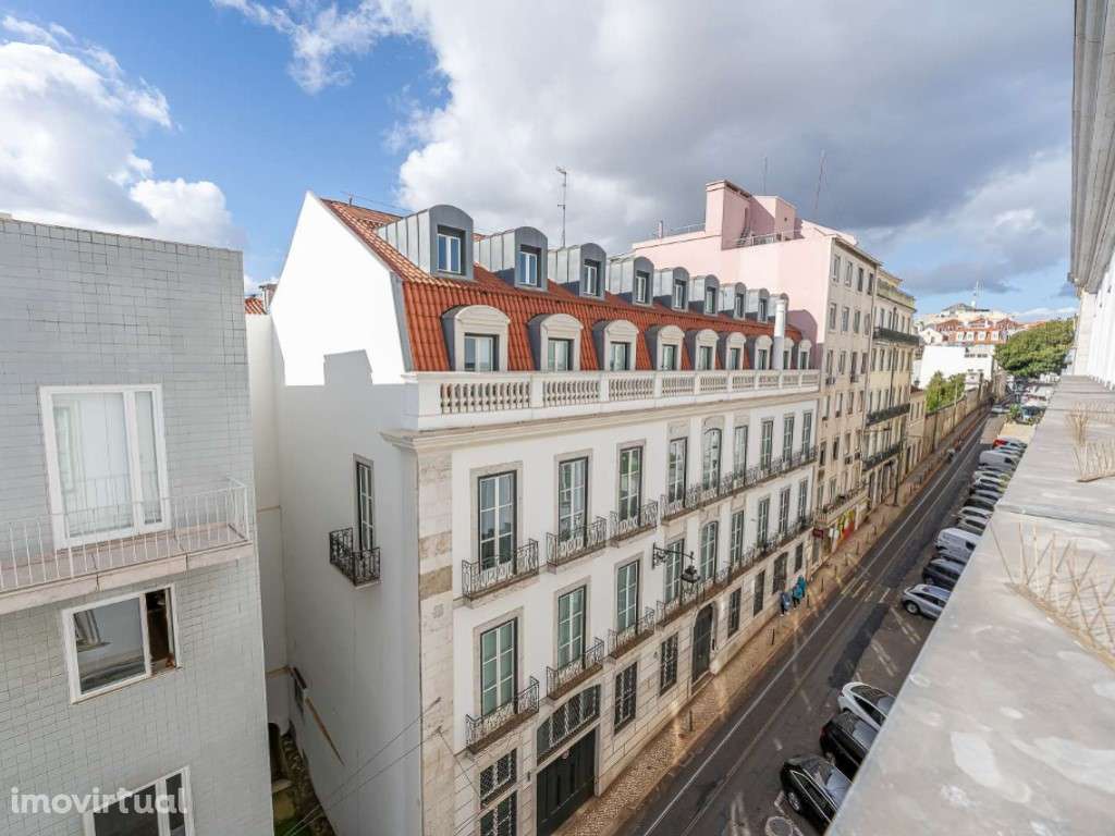 Apartamento T4 com garagem e vista sobre o Rio Tejo no Chiado, Lisboa - Grande imagem: 3/24