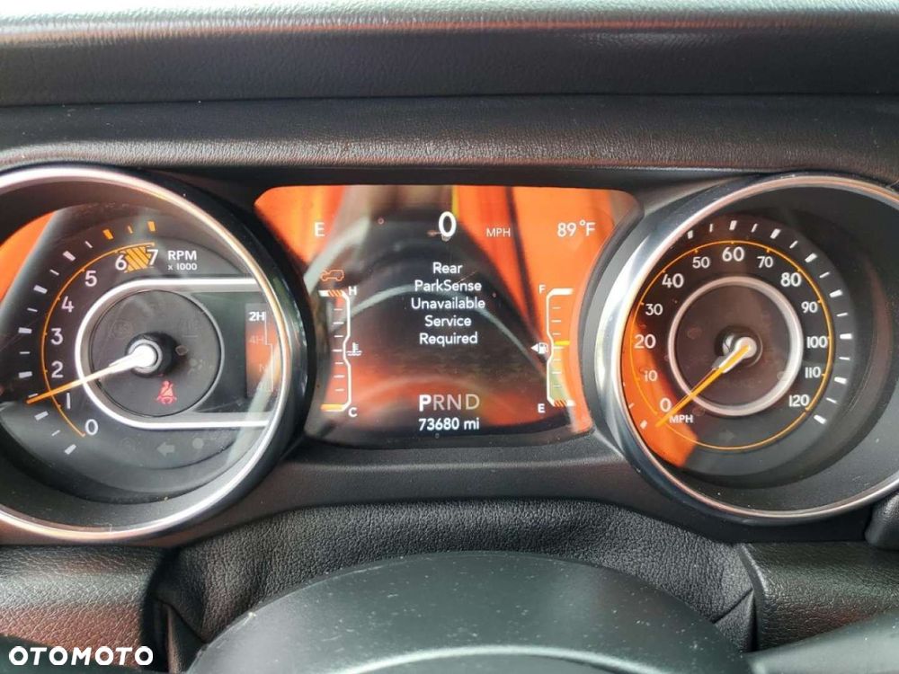 Jeep Wrangler - 10
