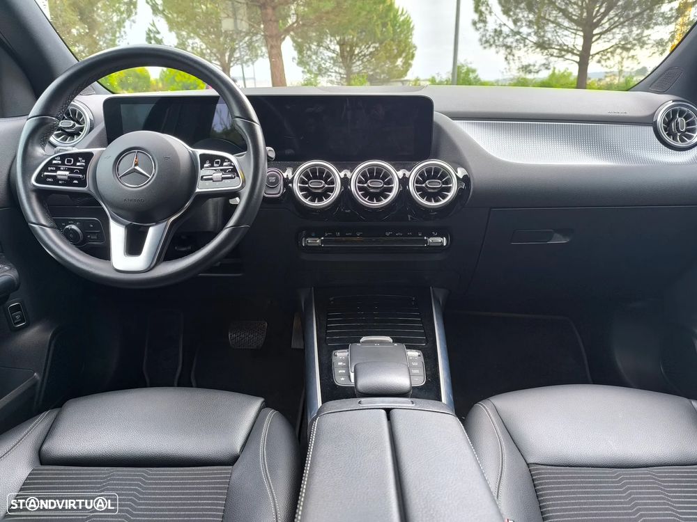 Mercedes-Benz EQA 250 - 12