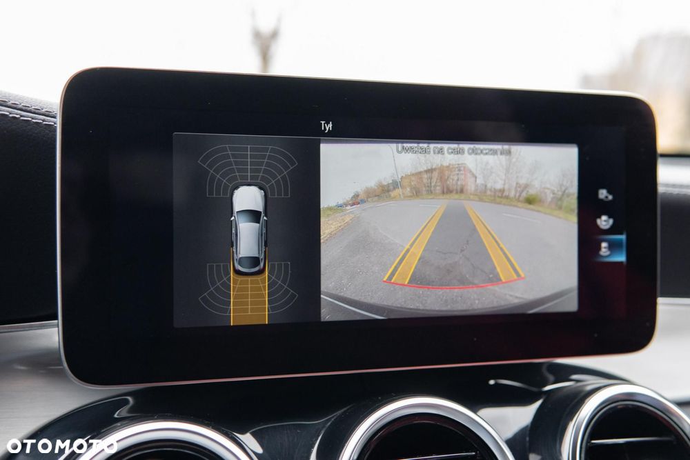 Mercedes-Benz GLC 300 4Matic 9G-TRONIC AMG Line - 33