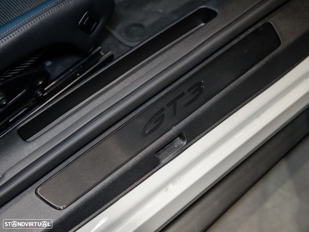 Porsche 911 (992) GT3 PDK Touring Pack - 34