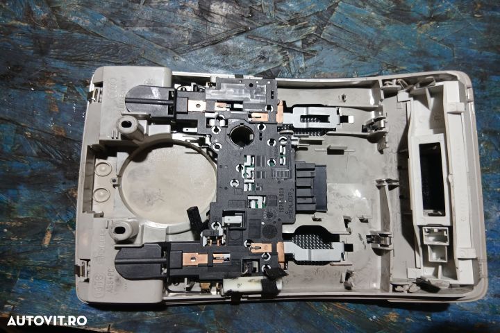 Lampa plafon fata 8E0947565 8E0947135A 8E0947565 8E0947135A Audi A4 B - 2