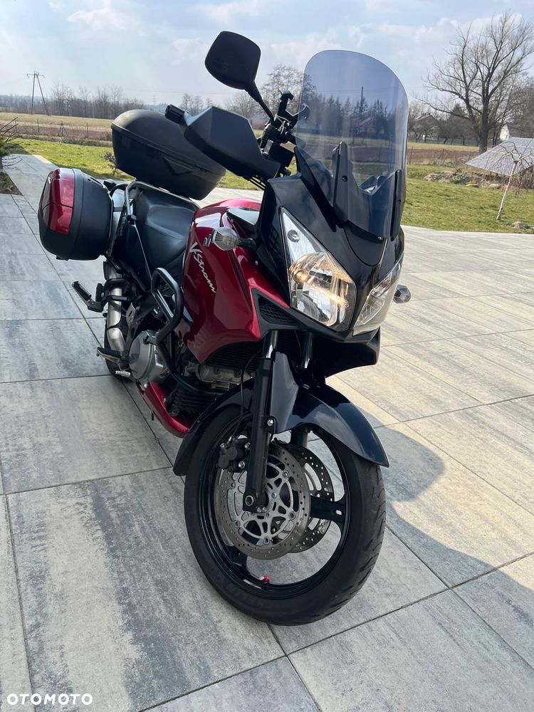 Suzuki V-STROM - 1